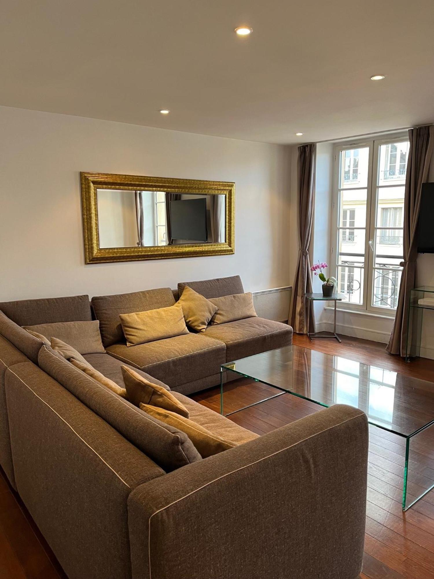 Bel Appartement Chic Et Cosy 78100 Saint-Germain-en-Laye Luaran gambar
